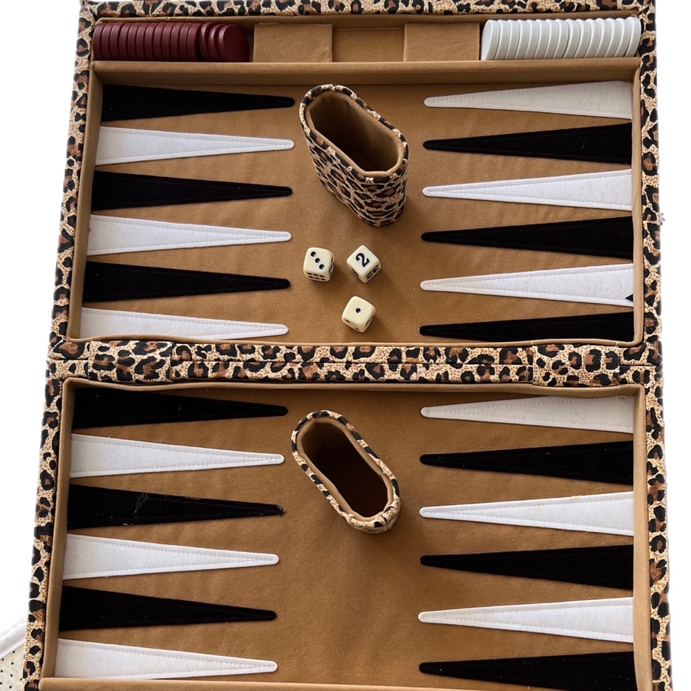 Like New Backgammon set in Original Leopard Case 🎲